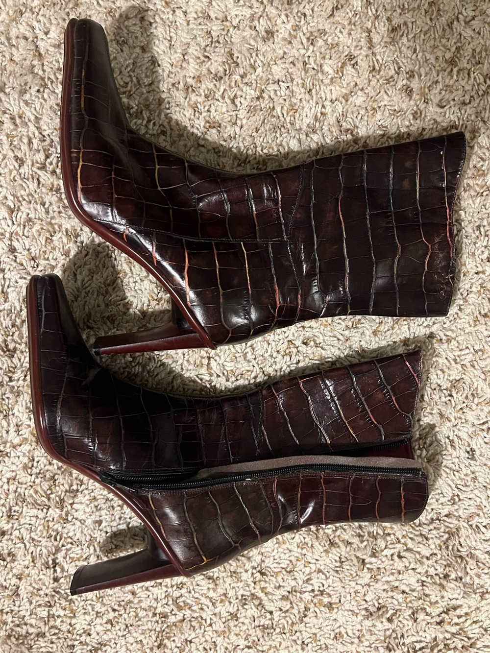 Burgundy Leather Croc Embossed, Chisel Toe Curved Heel Ankle Boots Sz 38/7